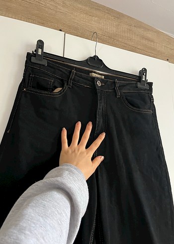 Kadın Siyah Bol Kesim Midi Kot Pantolon - Görsel 5