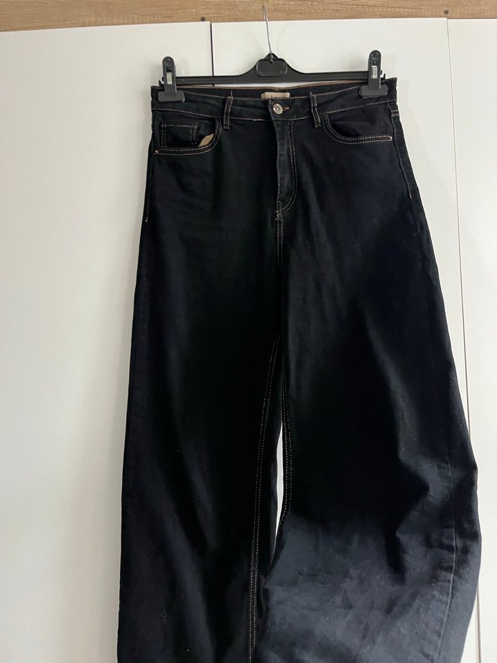 Kadın Siyah Bol Kesim Midi Kot Pantolon - Görsel 3