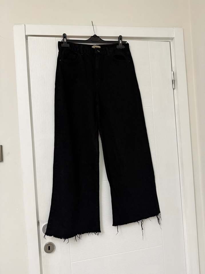 Siyah Salaş Midi Denim Pantolon - Görsel 4