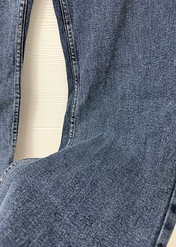 Bel Detaylı Mavi Midi Boy Kadın Kot Pantolon - Görsel 5