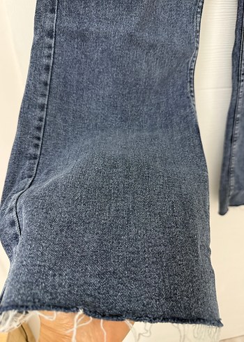 Bel Detaylı Mavi Midi Boy Kadın Kot Pantolon - Görsel 3