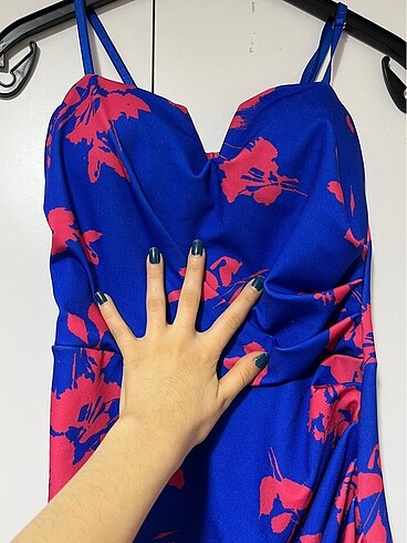 Detaylı elbise - Görsel 2