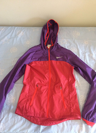 Nike rüzgarlık 