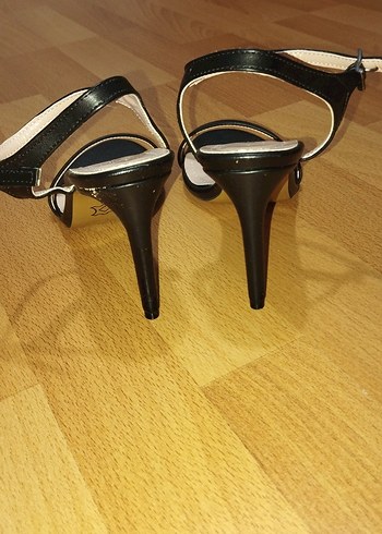 36 Beden Siyah Minimalist Stiletto Topuklu Kadın Ayakkabı