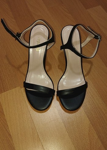 Siyah Minimalist Stiletto Topuklu Kadın Ayakkabı