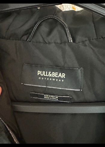 Parlak Siyah Deri Kadın Yağmurluk - Görsel 3