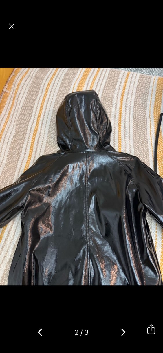 Parlak Siyah Deri Kadın Yağmurluk - Görsel 2