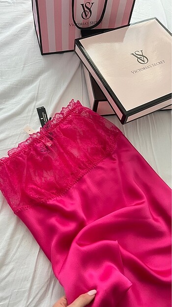 Victoria s Secret İpek Saten Victoria Secret Gecelik