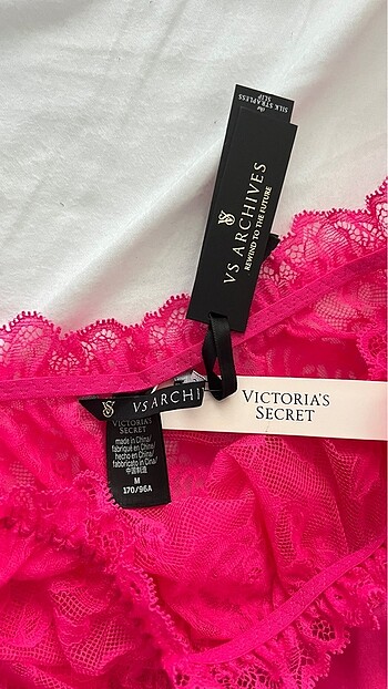 m Beden pembe Renk İpek Saten Victoria Secret Gecelik