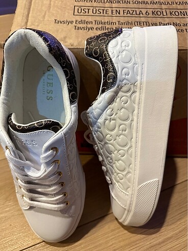 Guess Guess sneaker