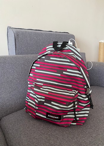 Eastpak Canli Cizgili Eastpak Sirt Cantasi Sehir Stili