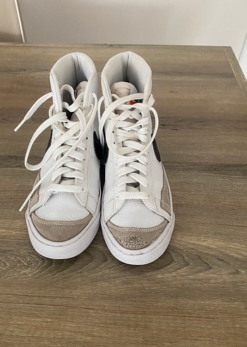 Nike Beyaz Kadın Spor Ayakkabısı