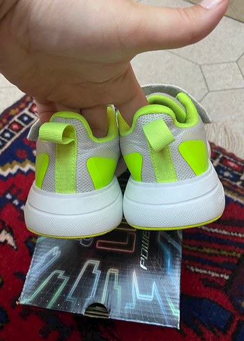 Adidas Erkek Çocuk Beyaz Renkli Cırtcırtlı Spor Ayakkabı - Görsel 7