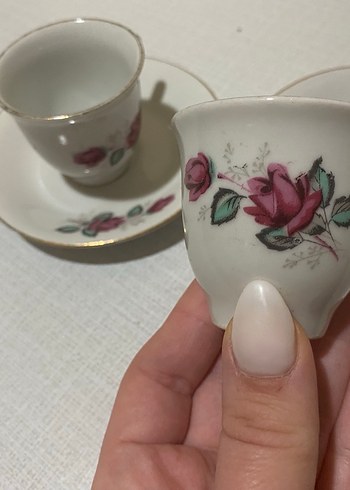 Pastel Desenli Beyaz Porselen Fincan Takımı - Görsel 4