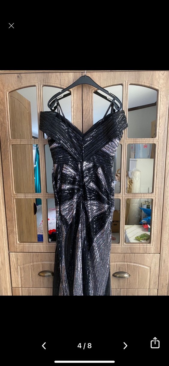 V Yaka Siyah Desenli Uzun Abiye Elbise - Görsel 4