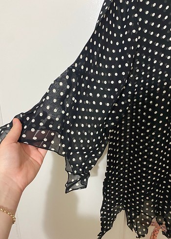 İnci Detaylı Siyah Puantiyeli Dirsek Kollu Bluz - Görsel 4