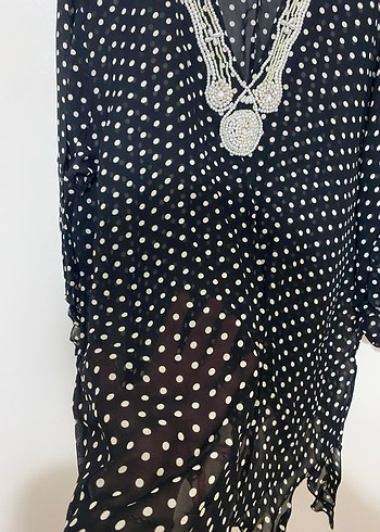 İnci Detaylı Siyah Puantiyeli Dirsek Kollu Bluz - Görsel 6