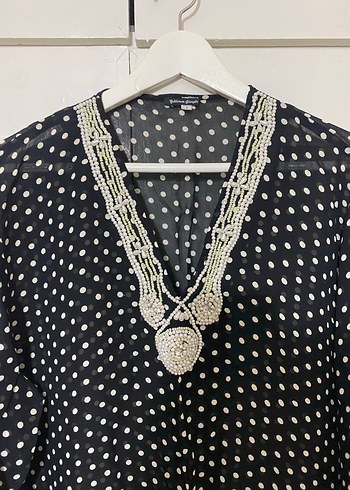 İnci Detaylı Siyah Puantiyeli Dirsek Kollu Bluz - Görsel 2