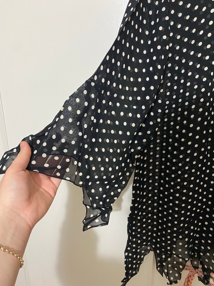 İnci Detaylı Siyah Puantiyeli Dirsek Kollu Bluz - Görsel 4