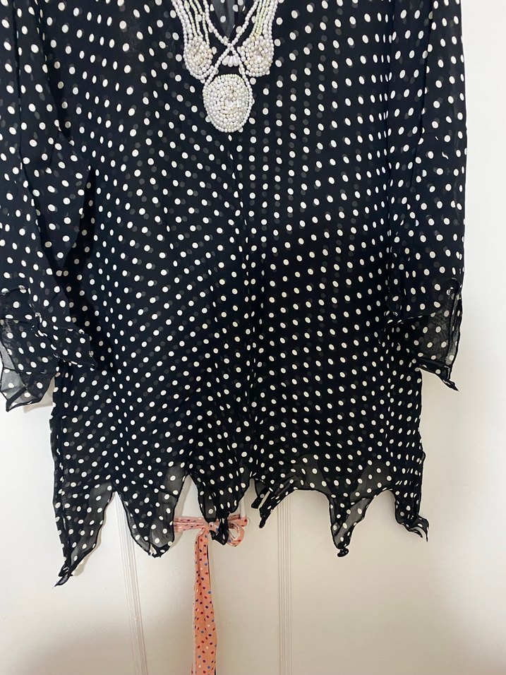 İnci Detaylı Siyah Puantiyeli Dirsek Kollu Bluz - Görsel 5