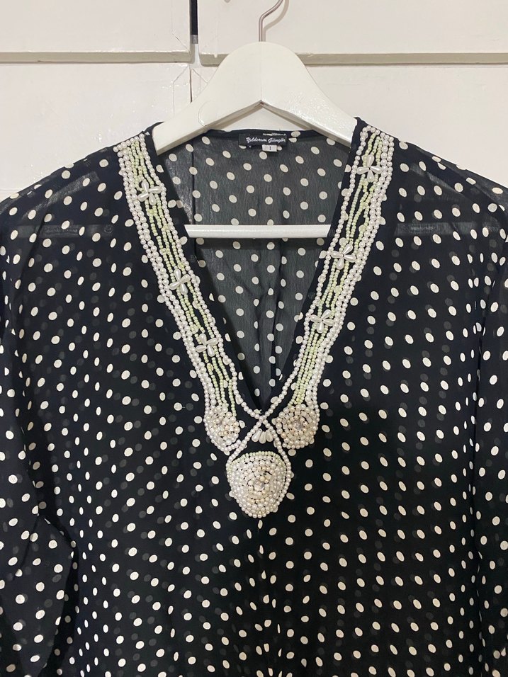 İnci Detaylı Siyah Puantiyeli Dirsek Kollu Bluz - Görsel 2