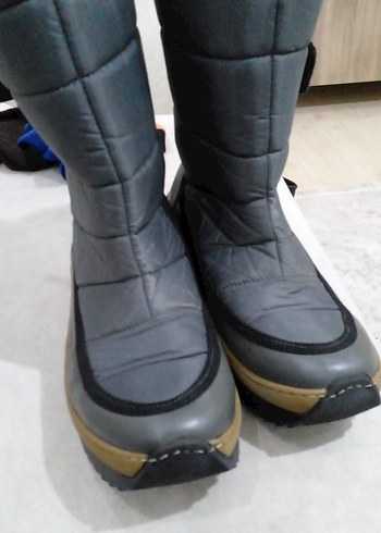 Gri kadın  kar ve kayak  Botu Tokalı - Görsel 3