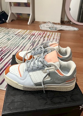 Adidas spor ayakkabı - Görsel 2