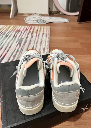 Adidas spor ayakkabı - Görsel 3