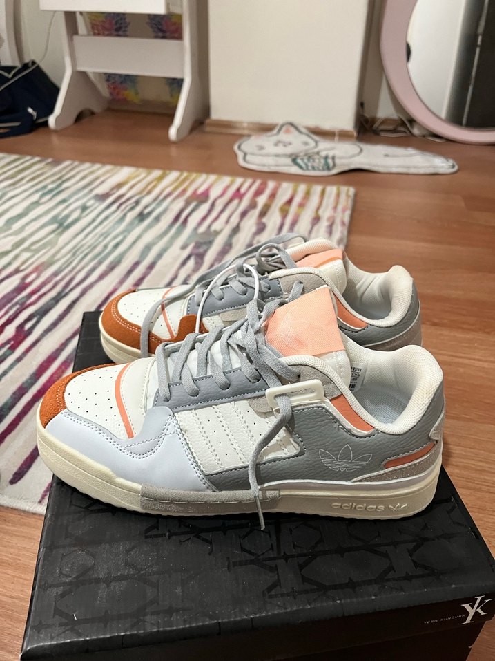 Adidas spor ayakkabı - Görsel 2