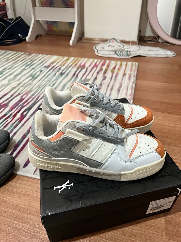 Adidas spor ayakkabı - Görsel 4