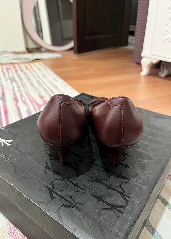 Bordo Deri Tokalı Kadın Stiletto - Görsel 3