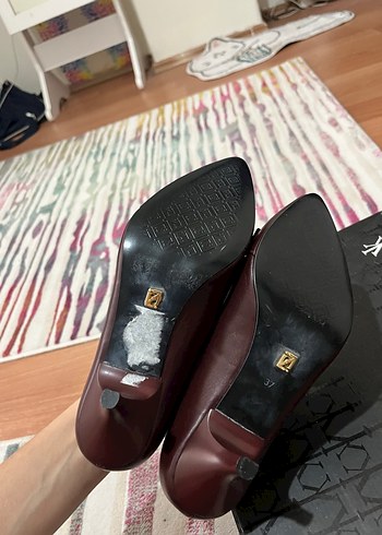 Bordo Deri Tokalı Kadın Stiletto - Görsel 5