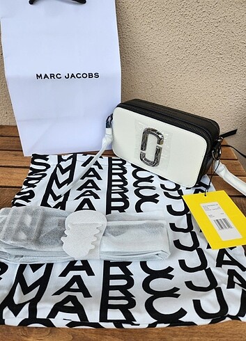 Marc Jacobs Snapshot