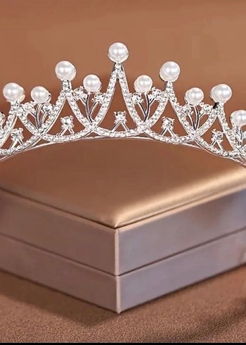 İnci İşlemeli Beyaz Gelin Tacı - Görsel 2