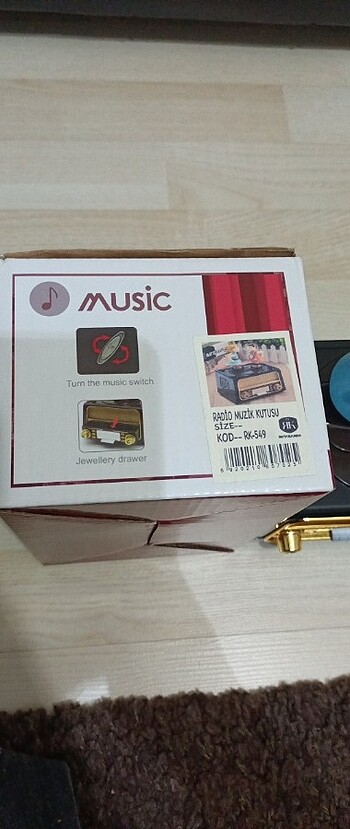 Radyo şeklinde Müzik Kutusu  - Görsel 4