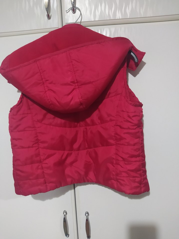 Kırmızı Fermuarlı Yelek - Görsel 3