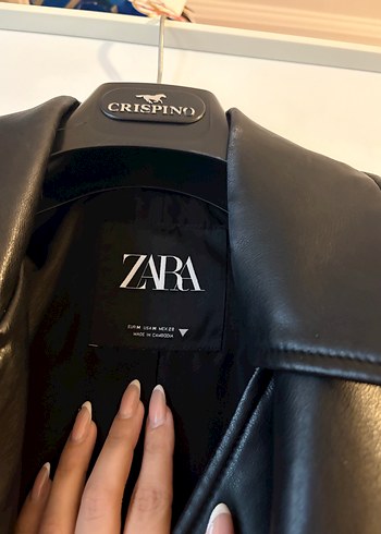 Zara Siyah Kemerli Kısa Deri Biker Ceket - Görsel 2