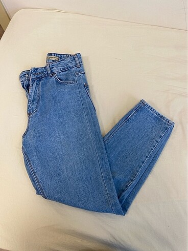 mom jean