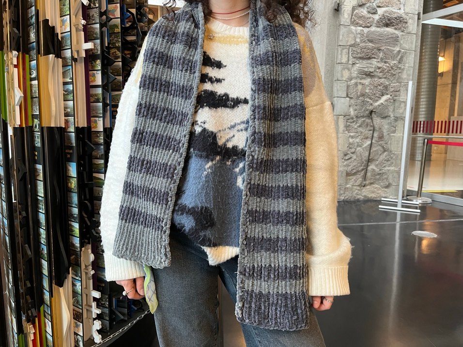 Gri Örgü Kadın Şal - Görsel 3