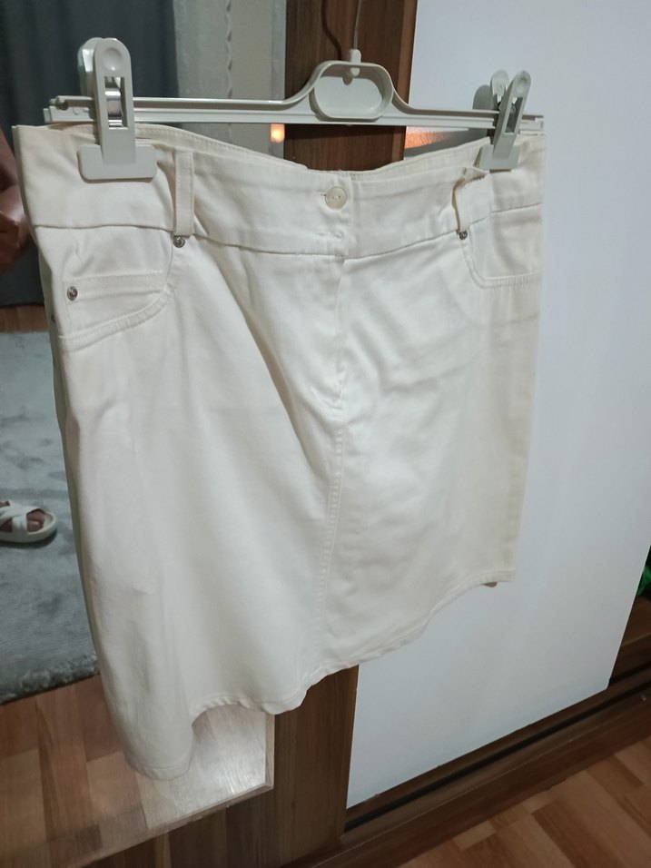 Beyaz Kemerli Mini Etek - Görsel 3