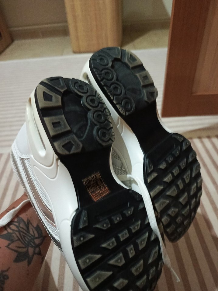 Beyaz Gri Dolgu Topuklu Spor Ayakkabı - Görsel 4