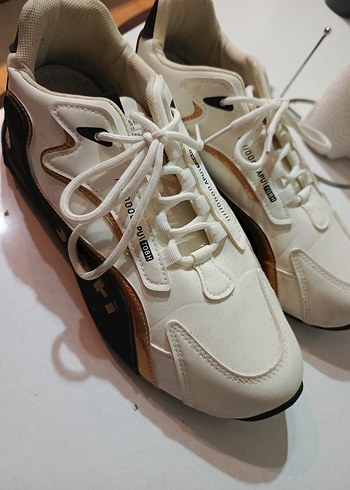 Beyaz Bağcıklı Spor Stiletto Topuklu Sneakers - Görsel 6