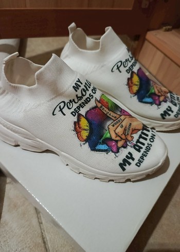 Renkli Baskılı Kadın Spor Ayakkabı - Görsel 3