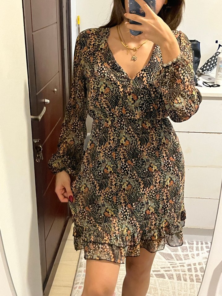 V Yaka Transparan Kahverengi Yılan Desenli Elbise - Görsel 2