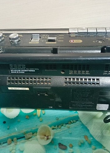 Radyo ve kaset çalar
