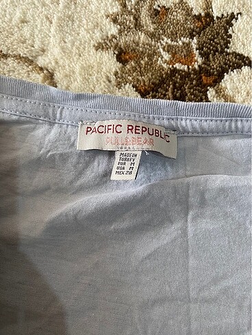 Pull and Bear Tişört
