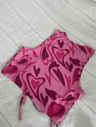 l Beden Pembe Crop