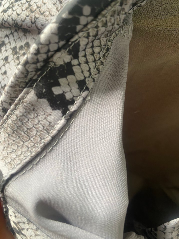 Yılan Desenli Gri saten kışlık gömlek - Görsel 4