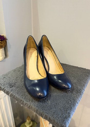 Klasik Lacivert Stiletto Topuklu Kadın Ayakkabı - Görsel 2