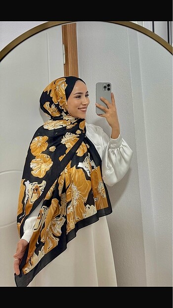 Beden Çiçekli şal